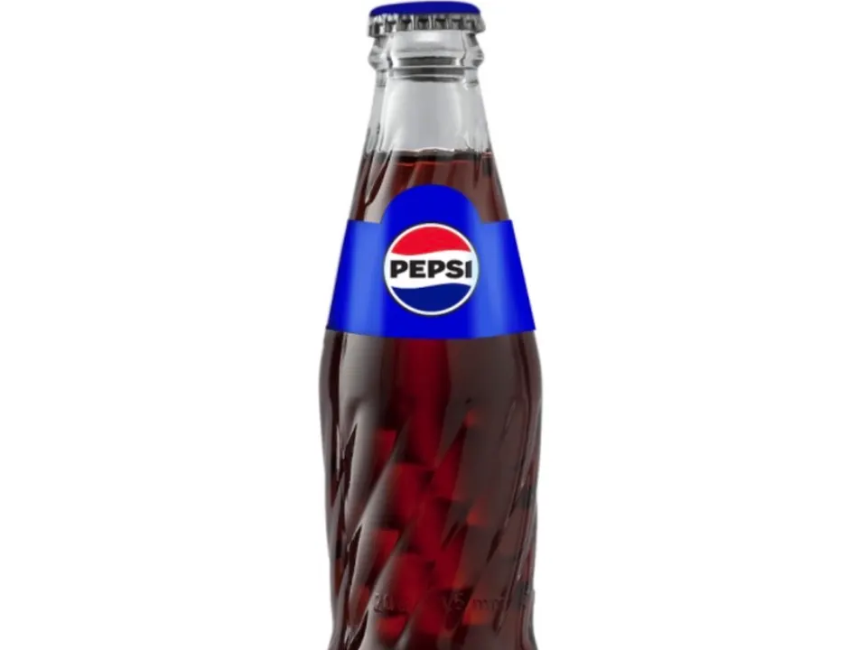 Pepsi şişe kola