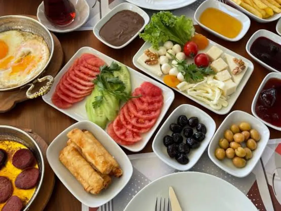 Serpme Kahvaltı