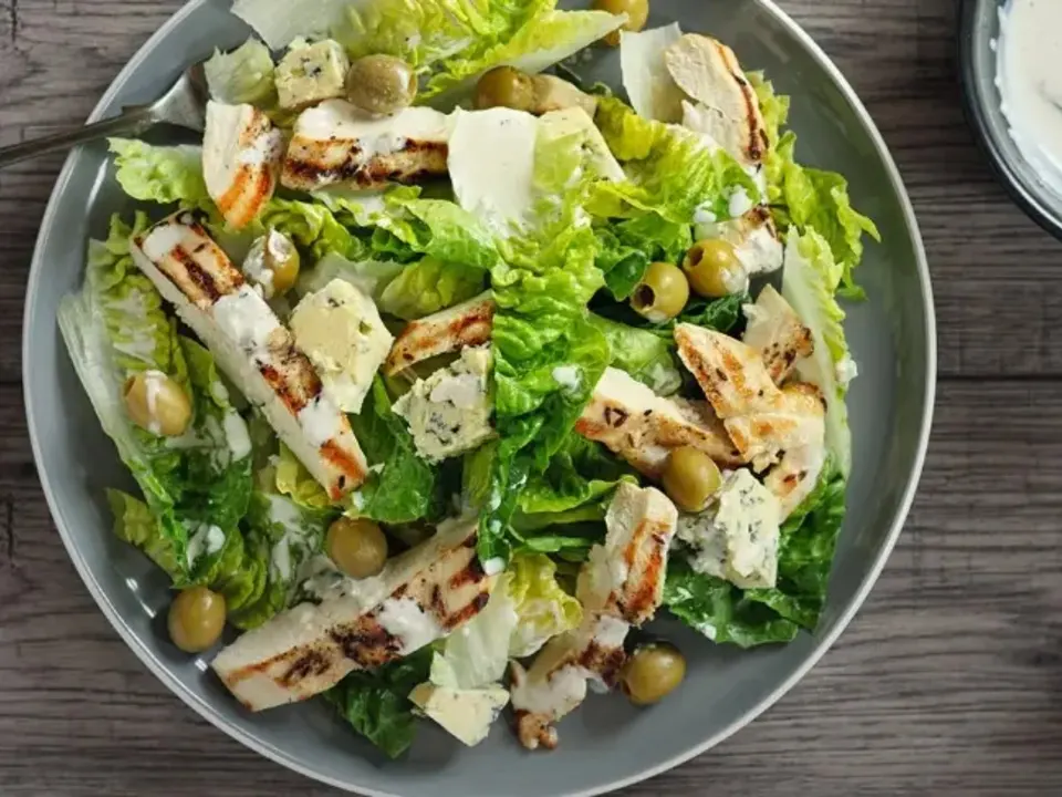 Sezar Salata